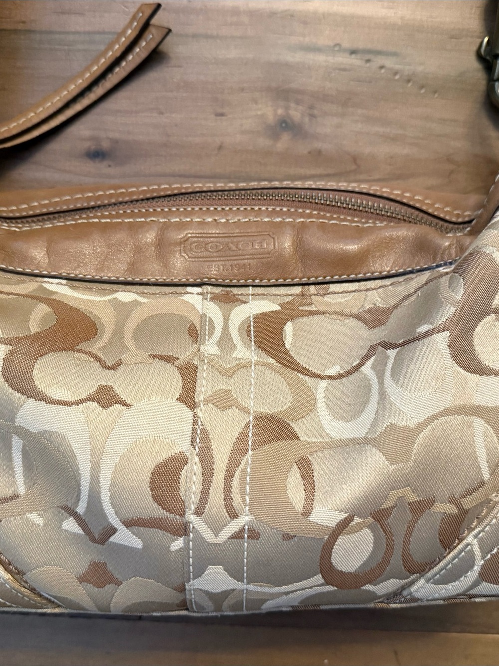 Coach bag - Picture 2 of 4